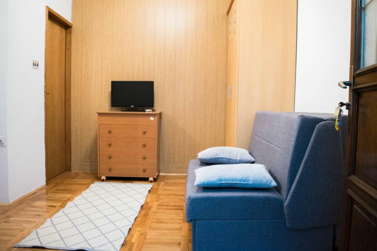 Duje & Roko Apartments シベニク エクステリア 写真