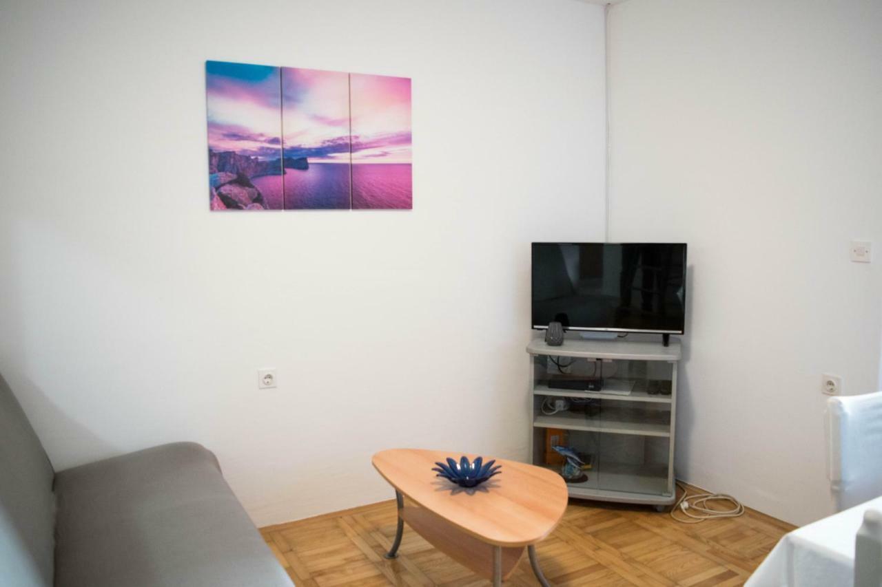 Duje & Roko Apartments シベニク エクステリア 写真